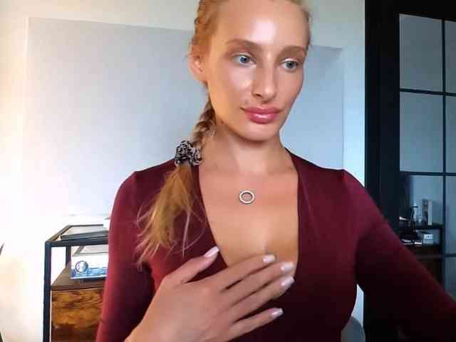 MarilynShow webcam
