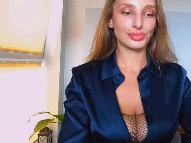 MarilynShow webcam