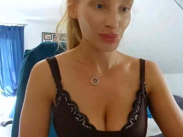 MarilynShow webcam