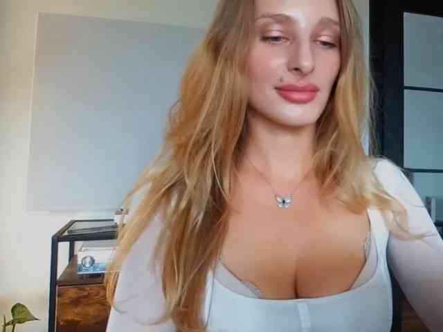 MarilynShow webcam