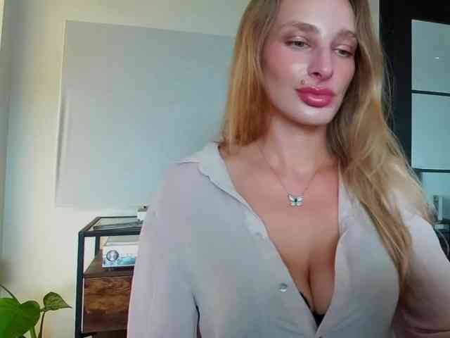 MarilynShow webcam