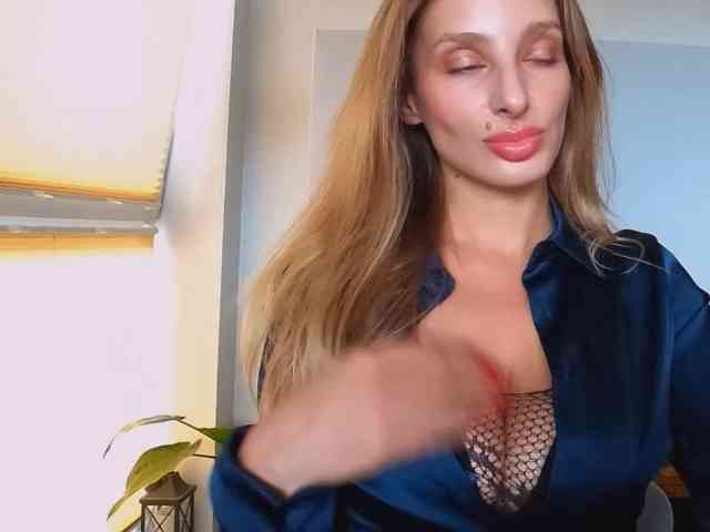 MarilynShow webcam