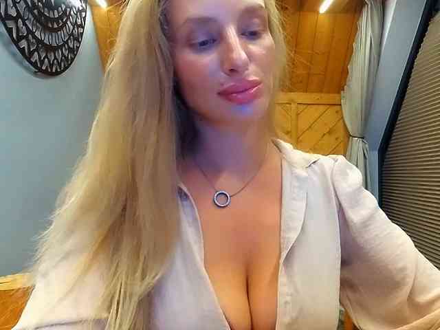 MarilynShow webcam