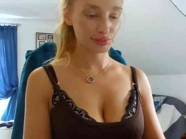 MarilynShow webcam