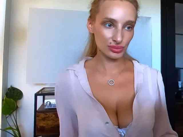 MarilynShow webcam