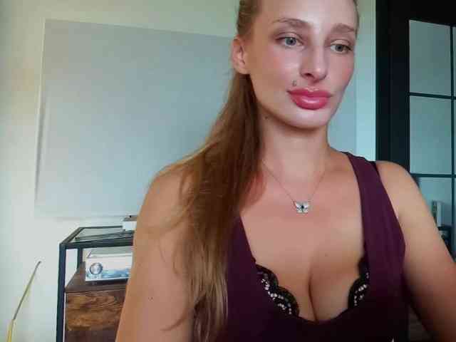 MarilynShow webcam