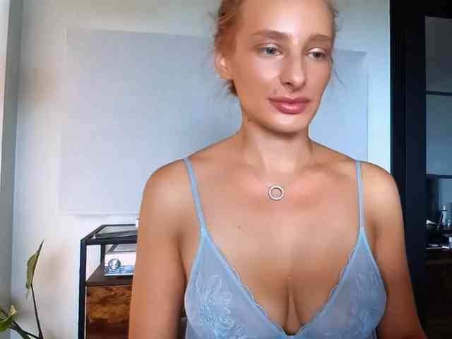 MarilynShow webcam