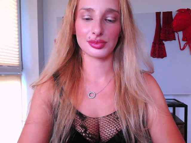 MarilynShow webcam