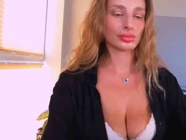 MarilynShow webcam