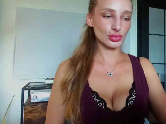 MarilynShow webcam