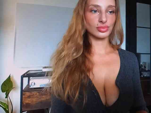 MarilynShow webcam