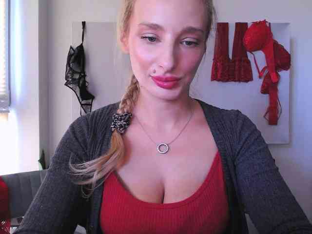 Model: MarilynShow