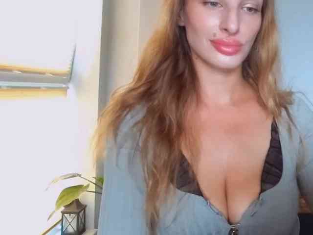 MarilynShow webcam