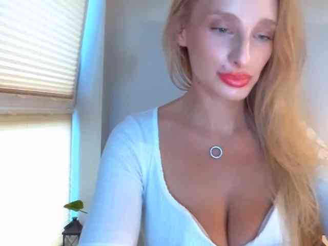 MarilynShow webcam