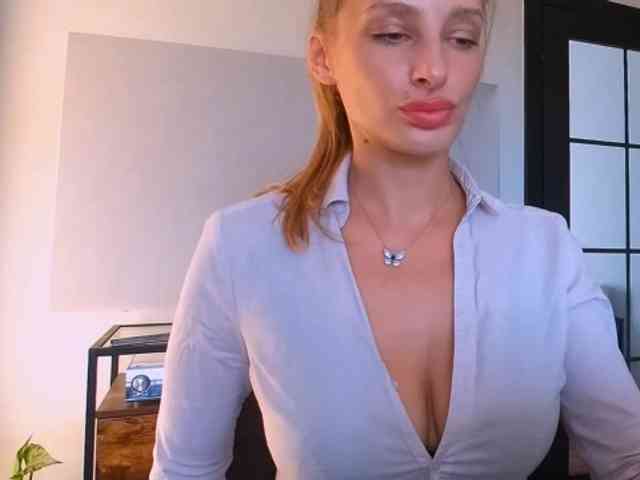 MarilynShow webcam