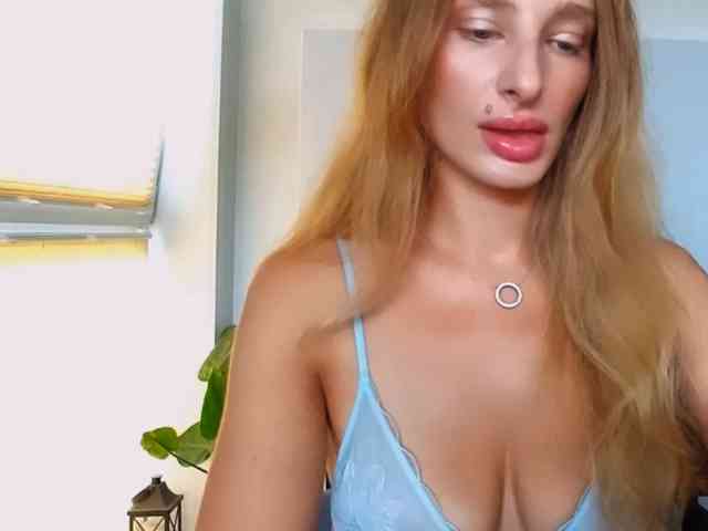 MarilynShow webcam