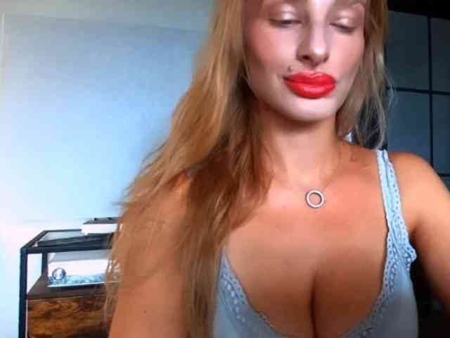 MarilynShow webcam