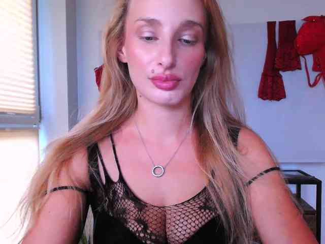 MarilynShow webcam