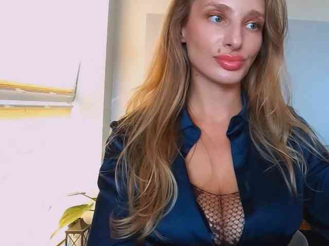 MarilynShow webcam