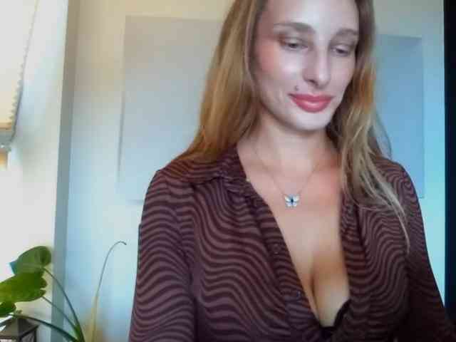 MarilynShow webcam