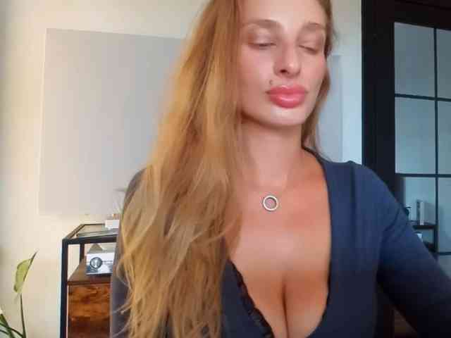 MarilynShow webcam