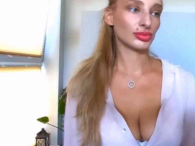 MarilynShow webcam