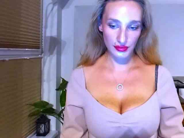 MarilynShow webcam
