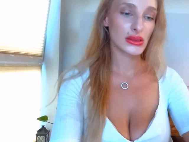 MarilynShow webcam