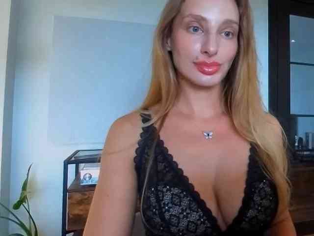 MarilynShow webcam