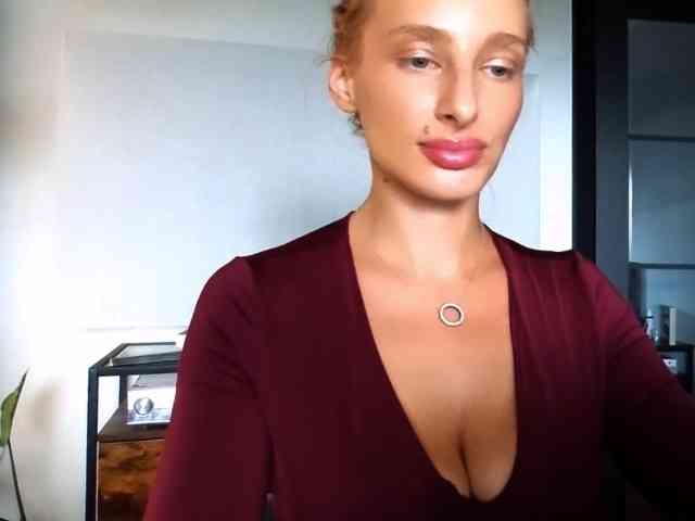 MarilynShow webcam