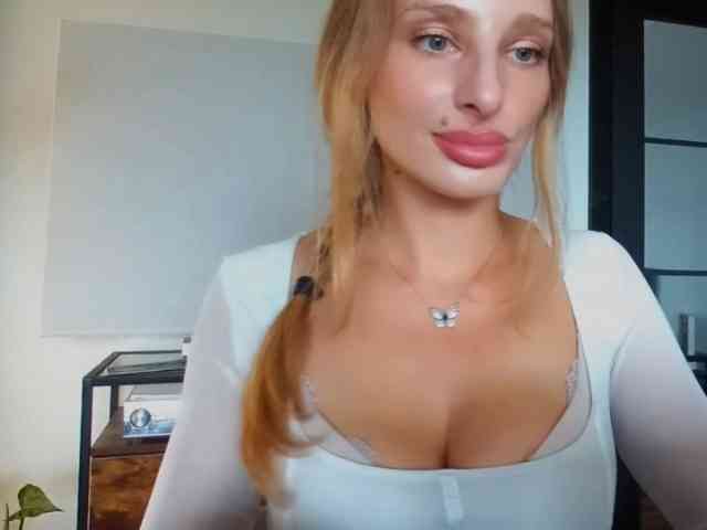 MarilynShow webcam