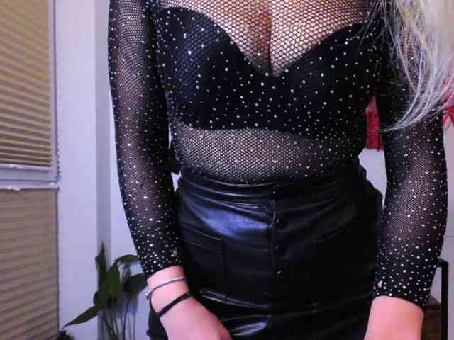 Model: MarilynShow