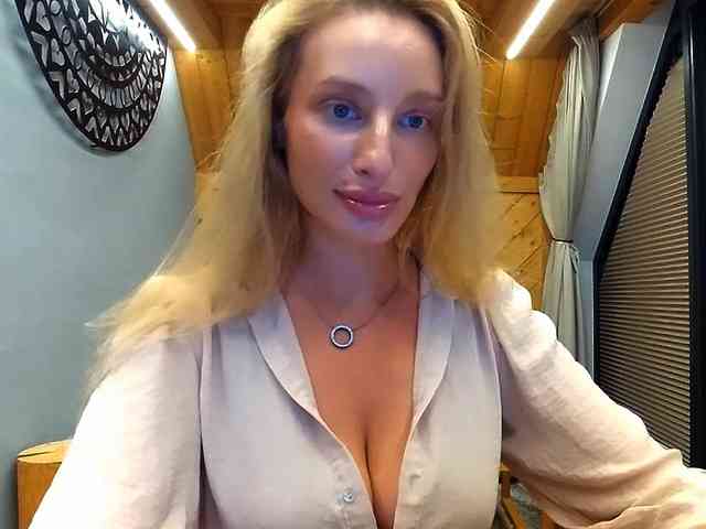 MarilynShow webcam