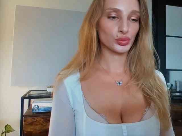 MarilynShow webcam