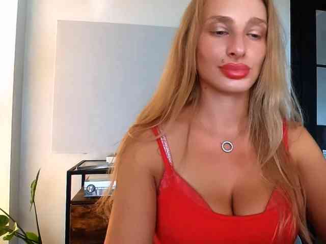 Model: MarilynShow