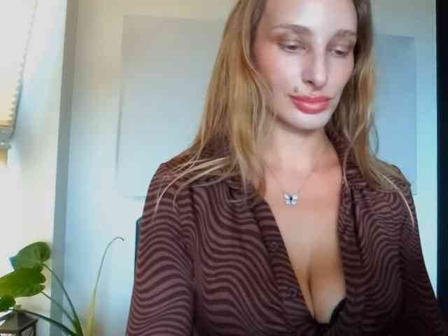 MarilynShow webcam