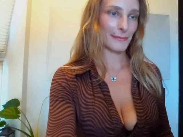 MarilynShow webcam