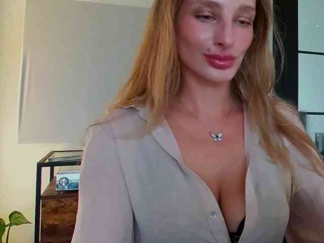 MarilynShow webcam
