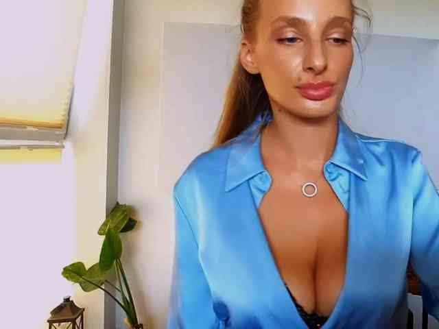 MarilynShow webcam