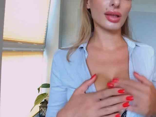 MarilynShow webcam