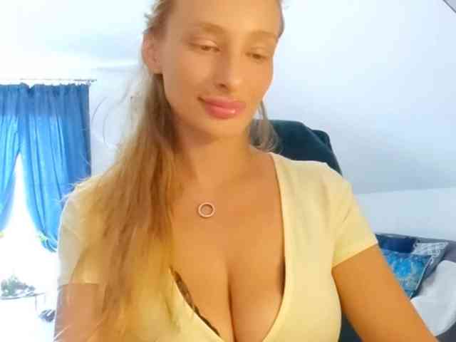 MarilynShow webcam