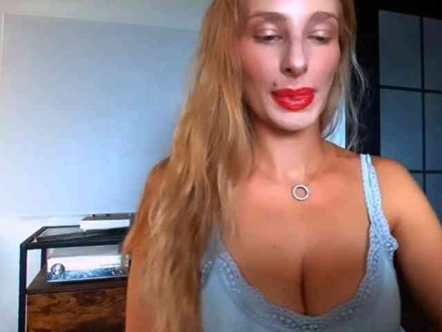 MarilynShow webcam
