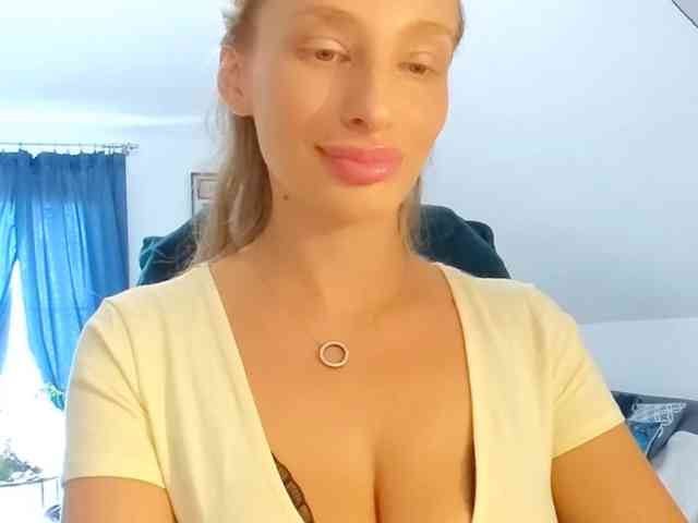 MarilynShow webcam