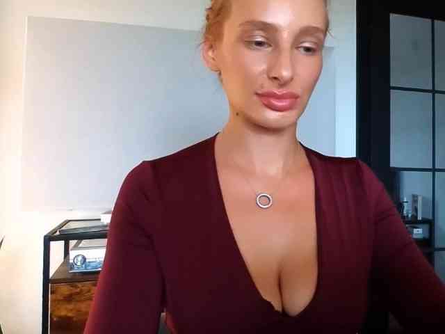 MarilynShow webcam