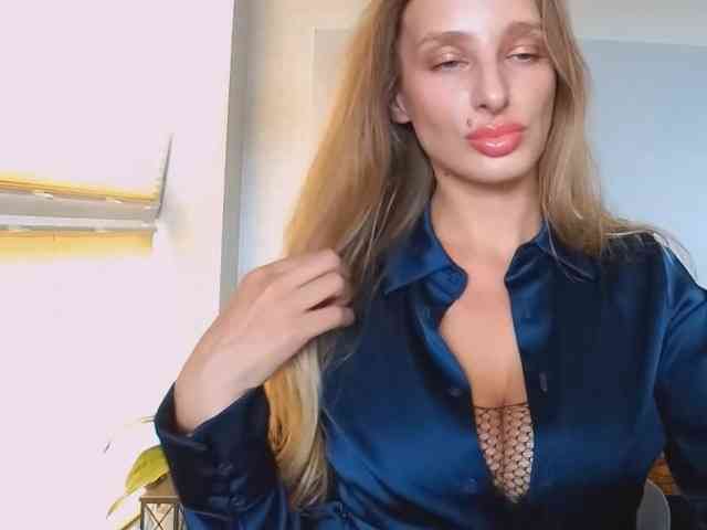 MarilynShow webcam