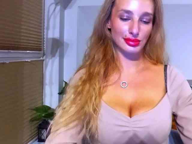 MarilynShow webcam