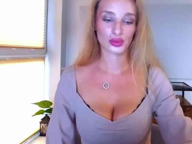 MarilynShow webcam
