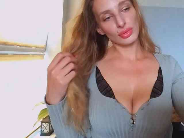 MarilynShow webcam