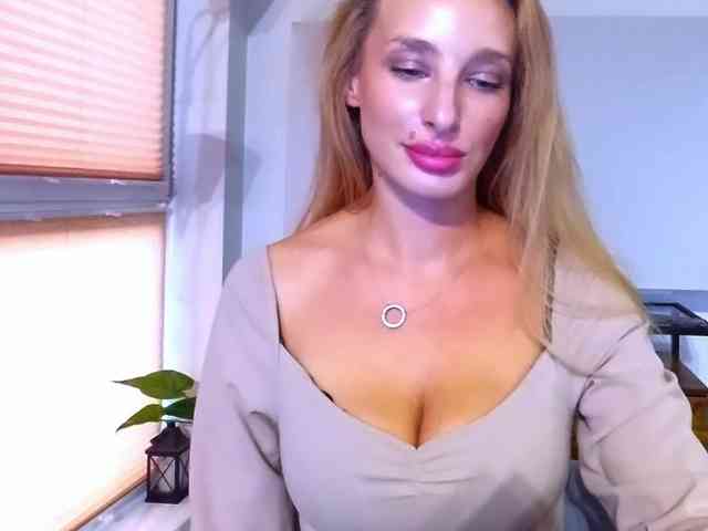 MarilynShow webcam