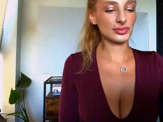 MarilynShow webcam